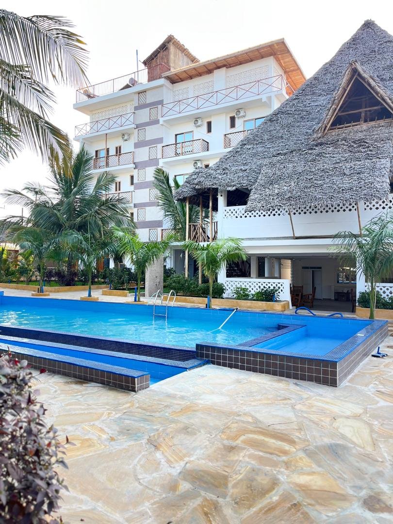 WhatsApp Image 2025-10-07 at 00.29.35_19da4eba