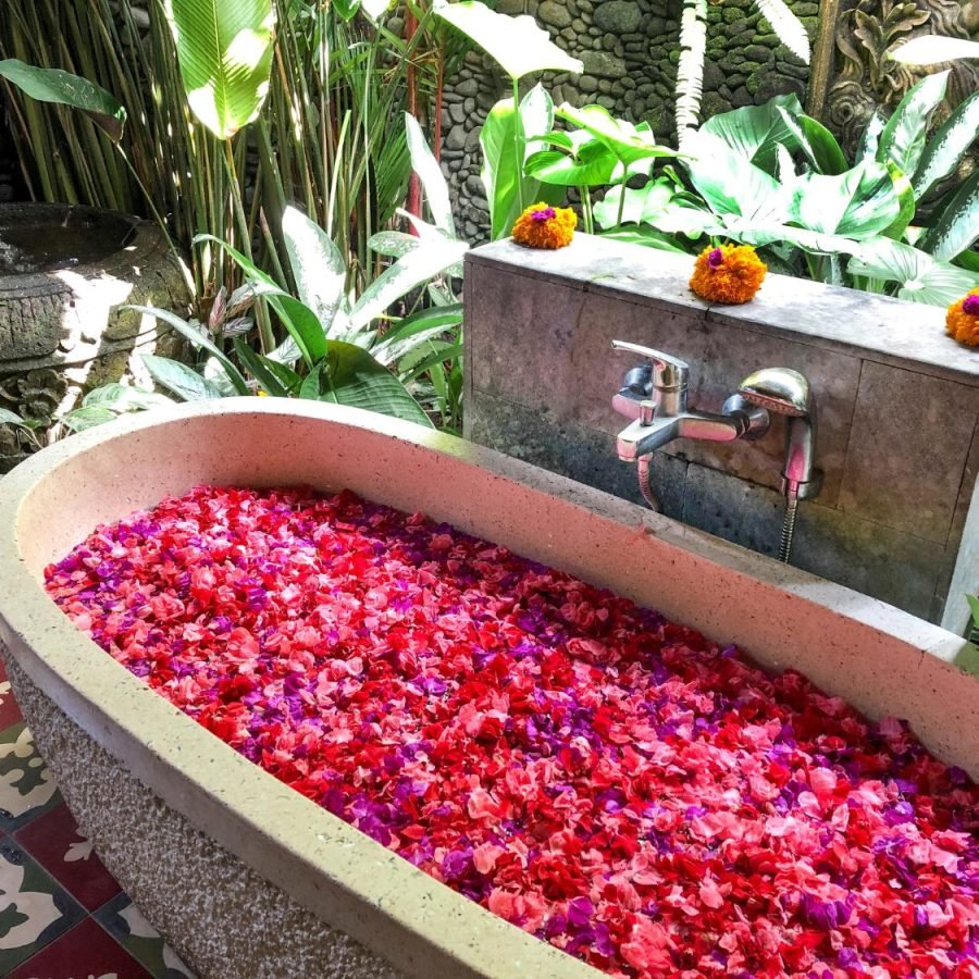 flower-petals-bath-tub-in-the-spa-2023-11-27-05-28-54-utc-1.jpg